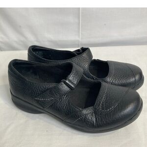 Clarks Black Textured Leather Loafers